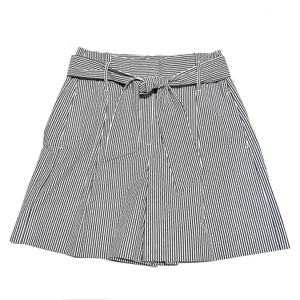 NWT Tyler Boe Black and White Striped Shorts Women's 8